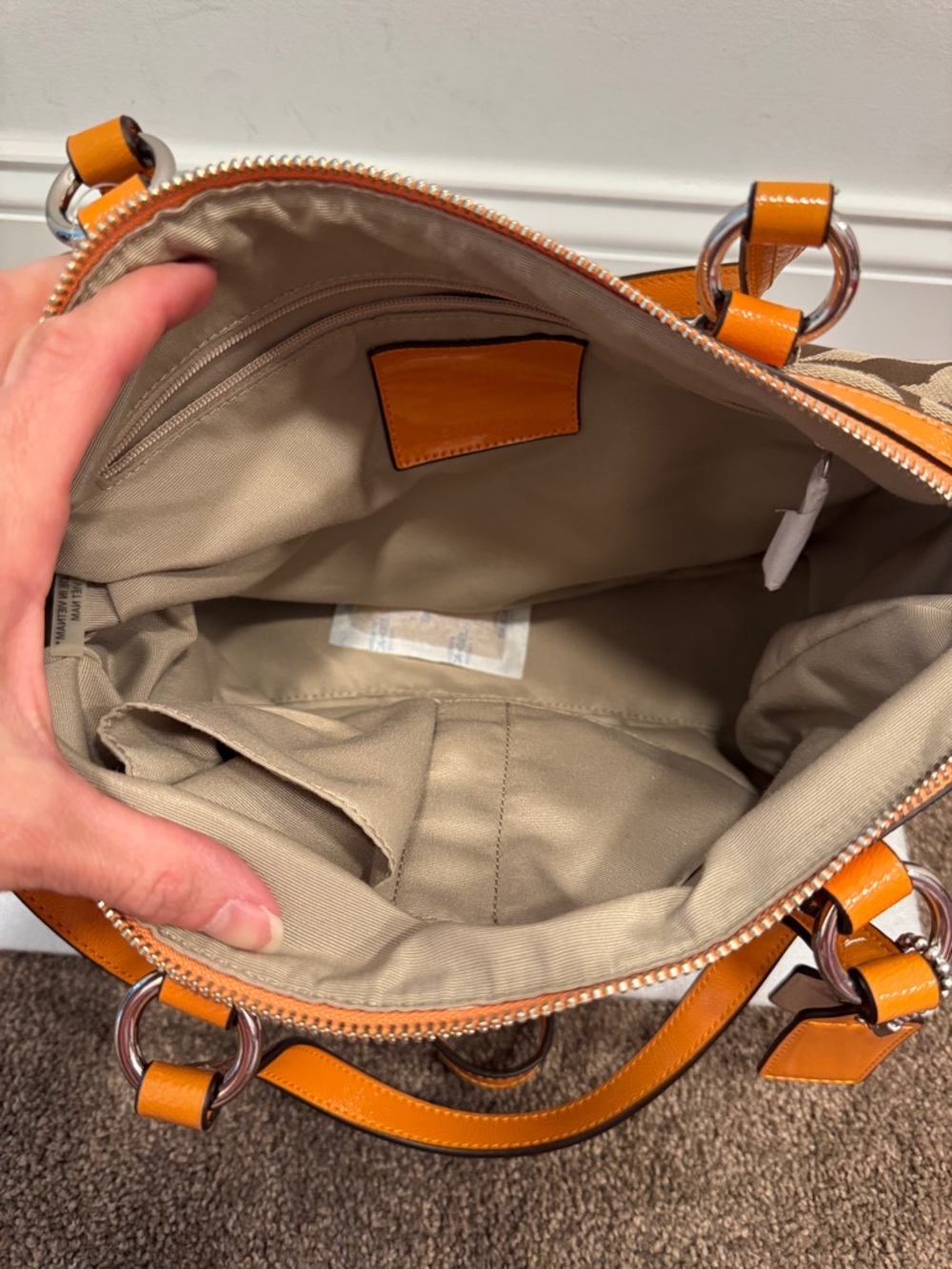 🍊 PRISTINE NWOT Coach Signature Stripe Satchel — Orange Spice - Picture 8 of 10